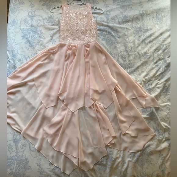 Pink dress - Picture 4 of 5